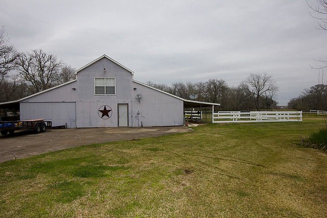 Building Photo - 3506 Watts Plantation Rd