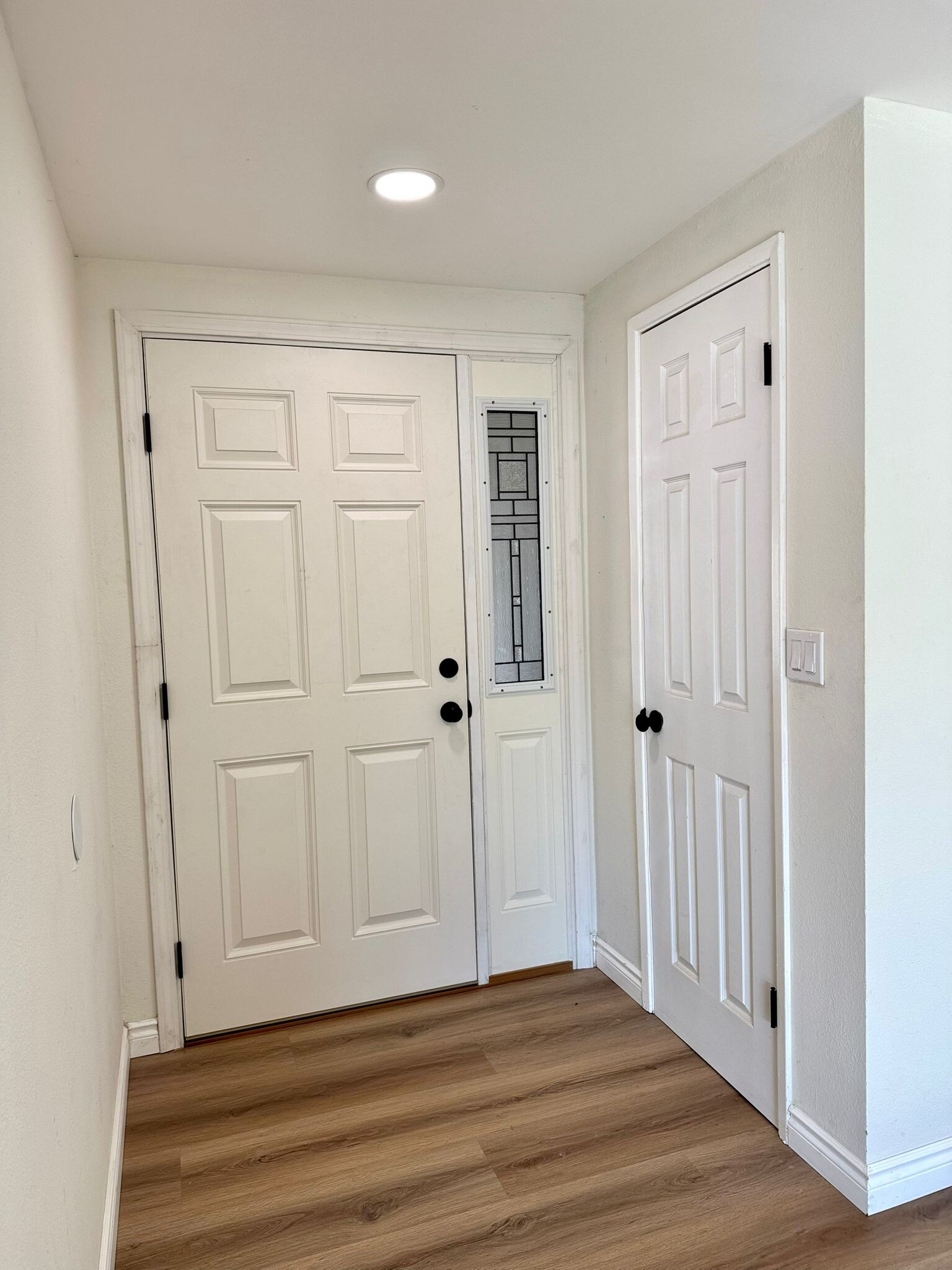 Building Photo - 251 E Heather St