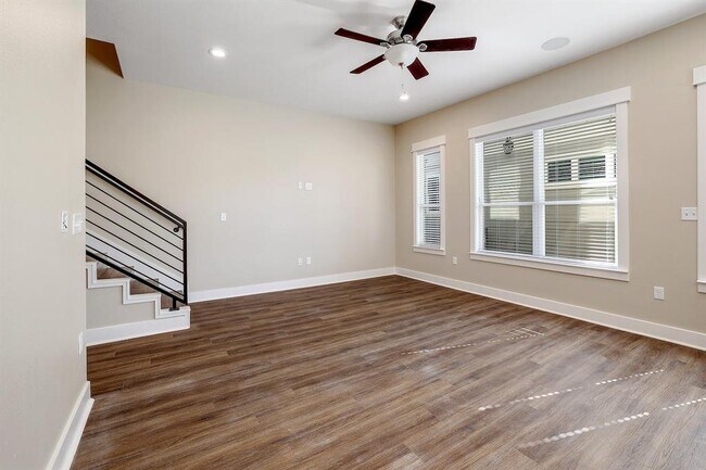 Building Photo - 1706 Cedar Bend Dr