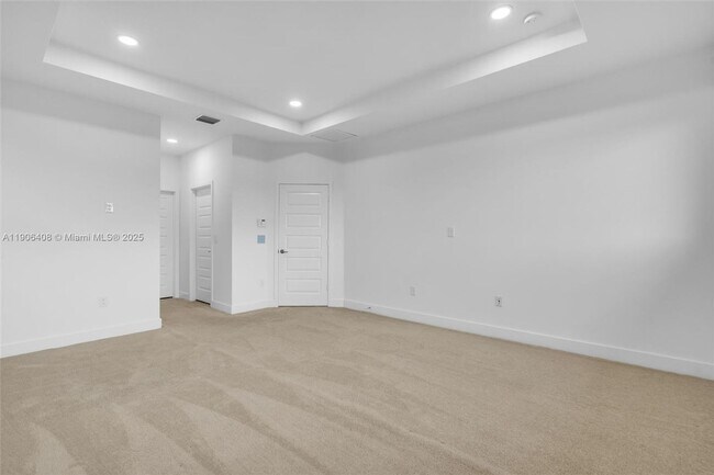 Building Photo - 15540 NW 88th Ave