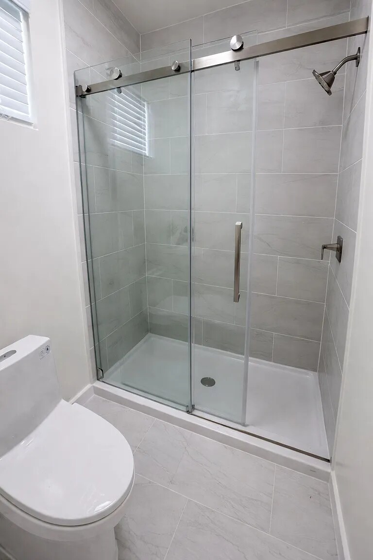 Building Photo - 9148 Columbus Ave