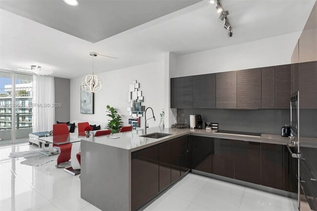 Building Photo - 1080 Brickell Ave