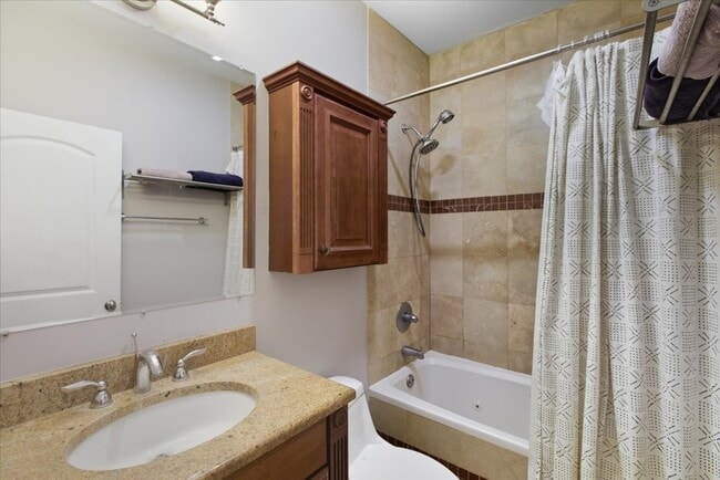 Building Photo - 1951 N Monticello Ave