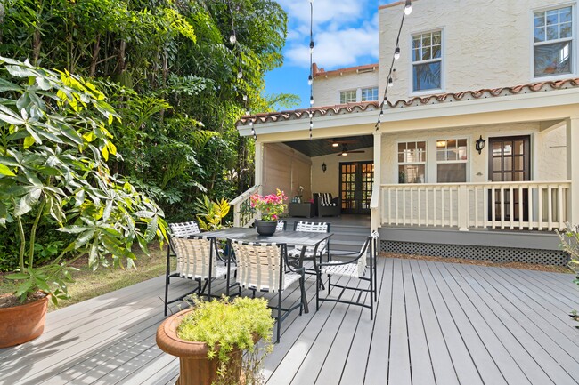 Building Photo - 727 Claremore Dr