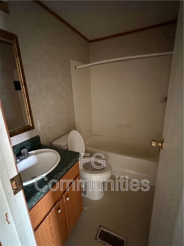 Building Photo - 1754 Zion Rd