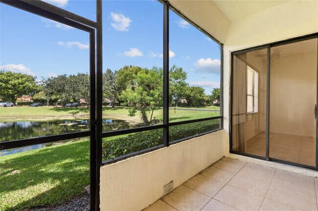 Building Photo - 7535 La Paz Blvd