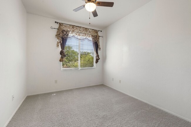 Building Photo - Beautiful 4 Bedroom 3 Bath Home in Vail