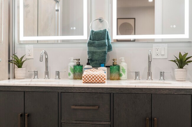 Building Photo - 21 Bolton St