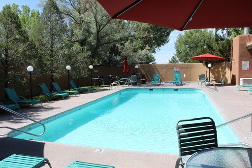 Building Photo - The Reserve Compound - Ground Level 2 bedroom, 2 bath - Close to Pool/Gym area