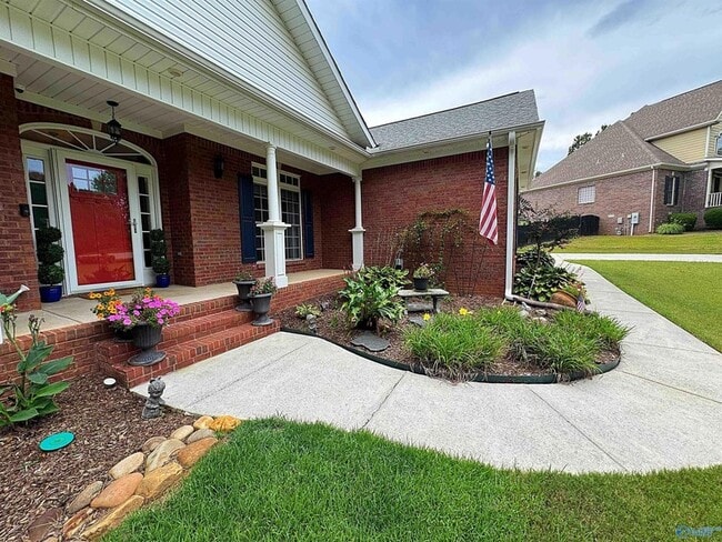 Building Photo - 318 Freedom Ct