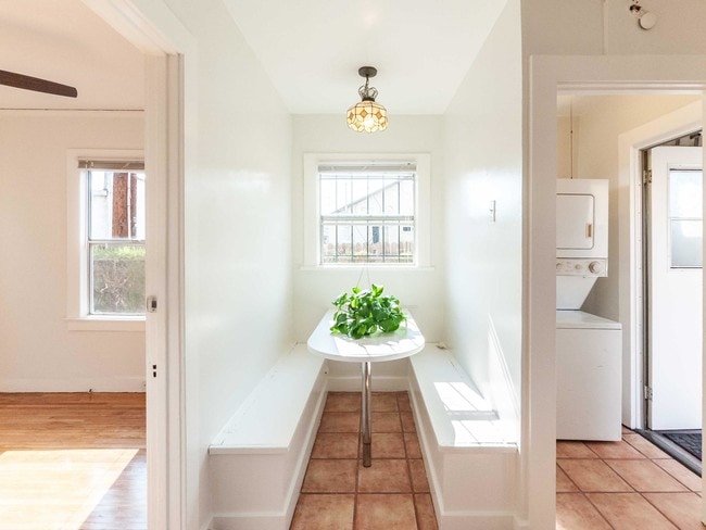 Breakfast Nook - 1950 S Palm Grove Ave