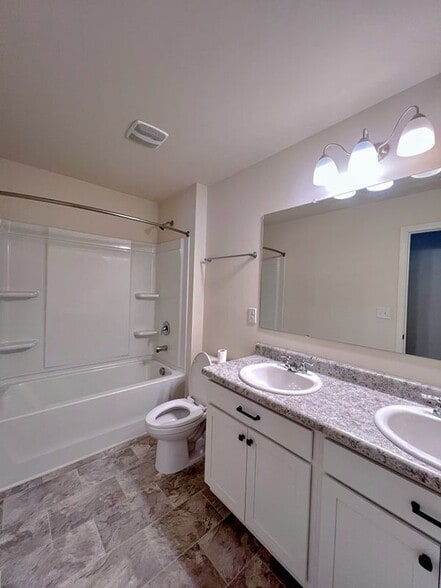 Building Photo - 5356 Barberry Ave