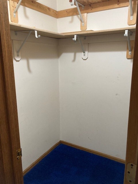 Building Photo - 411 N Shady Bend Rd