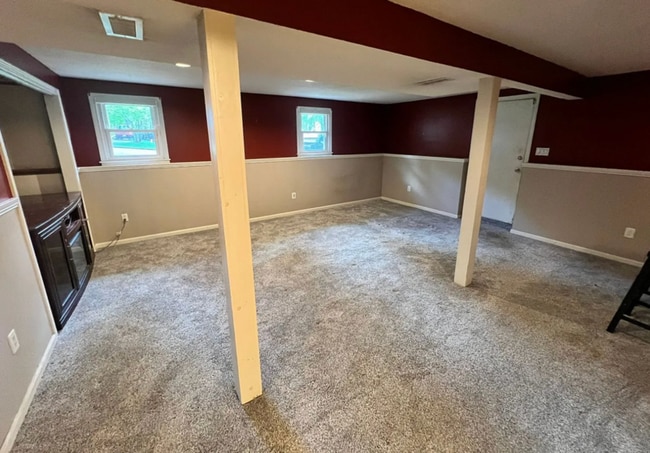 Building Photo - 257 Ellendale Cir
