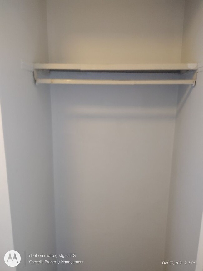 Building Photo - Beautiful 1 Bedroom 1 Bath