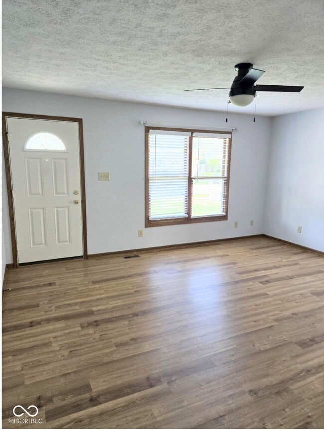 Building Photo - 1043 Mikes Way
