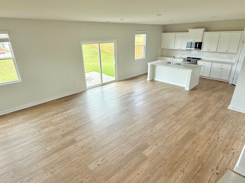 Building Photo - 5428 Aurora Trl