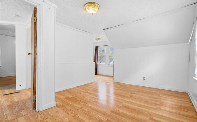 Building Photo - 410 Dunlap St