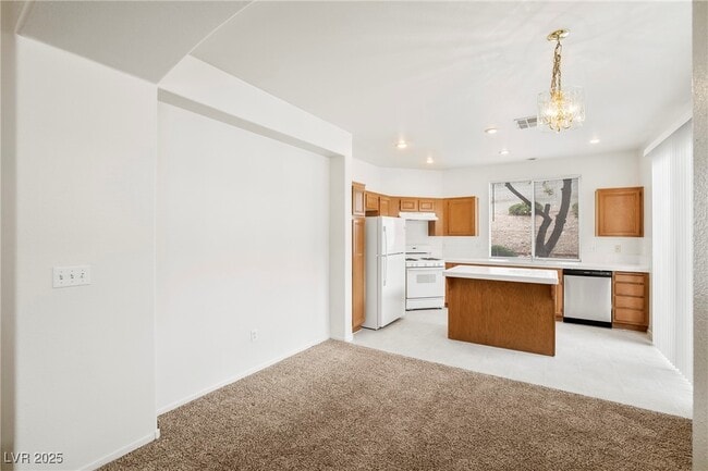 Building Photo - 413 Magnolia Arbor St