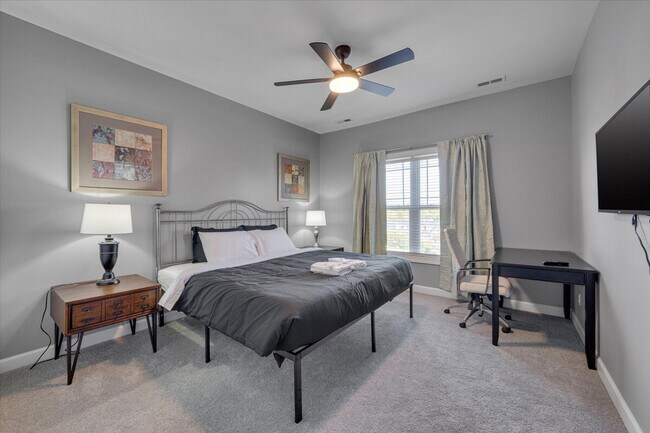 Building Photo - 942 Westland Ridge Rd