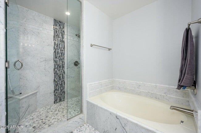 Building Photo - 5450 E Deer Valley Dr