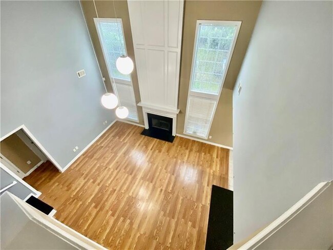 Building Photo - 9020 Friarbridge Dr