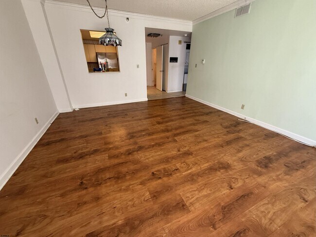 Building Photo - 3101 Boardwalk