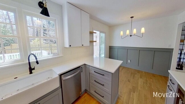 Building Photo - 4408 Wingate Dr