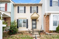 Building Photo - 2402 W Rosecroft Village Cir