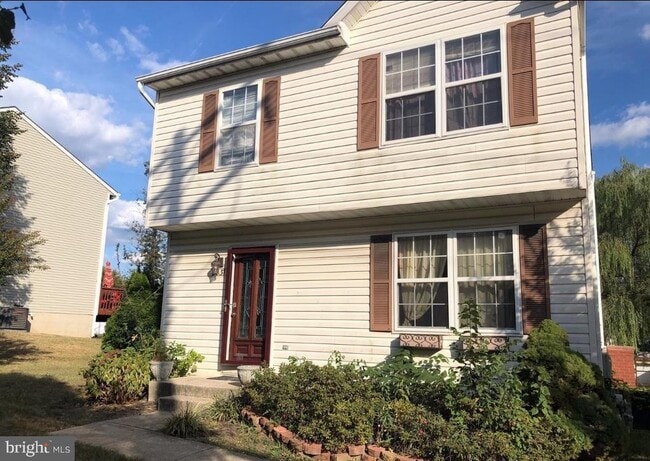 Primary Photo - 2031 Featherbed Ln