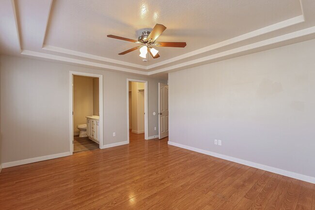 Building Photo - 8558 Maul Oak Dr