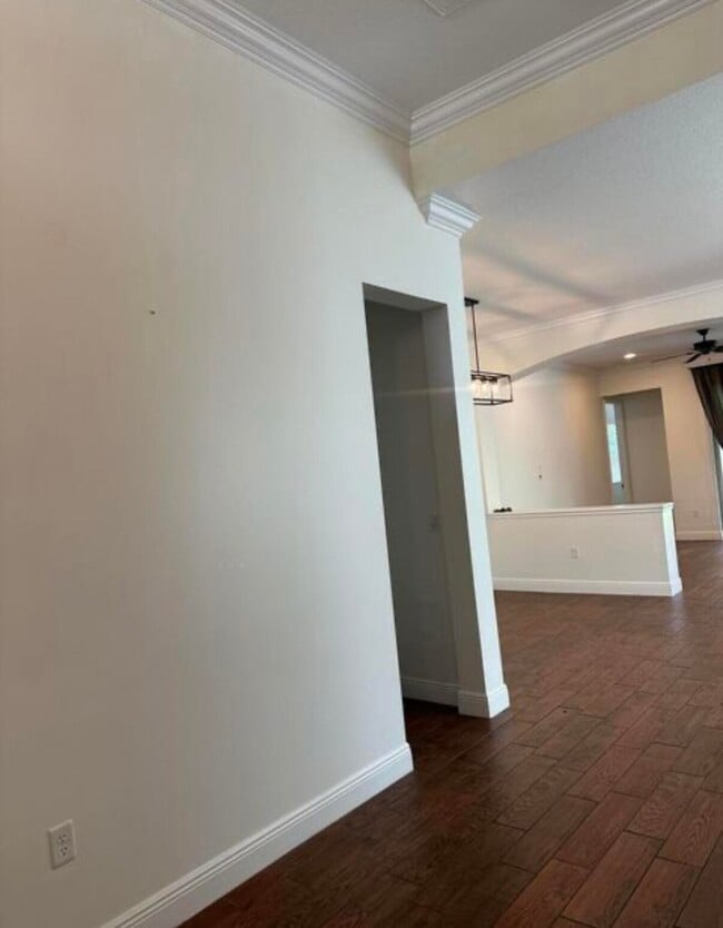 Building Photo - 2818 Bellarosa Circle