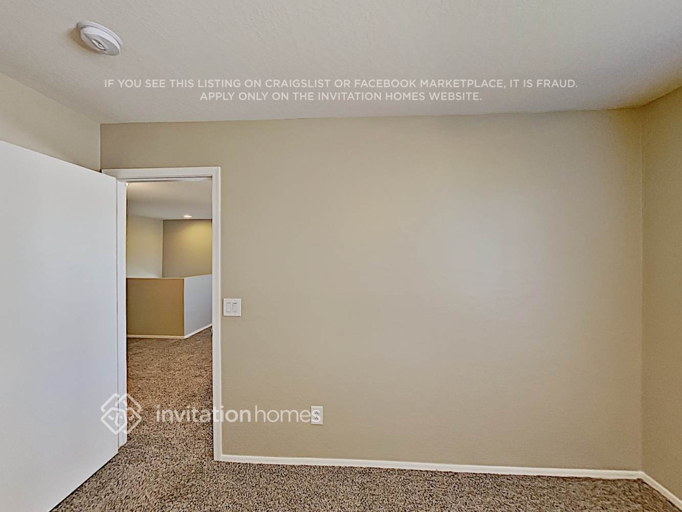 Building Photo - 16008 W Vogel Ave