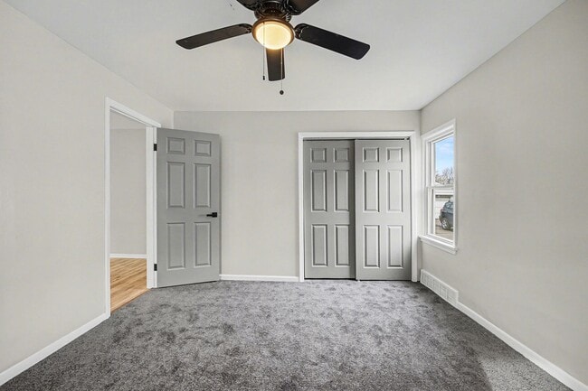 Building Photo - Updated First-Floor 2BR with Garage Parking and On-Site Laundry