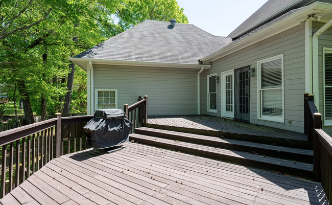Building Photo - 3405 Danner Cir