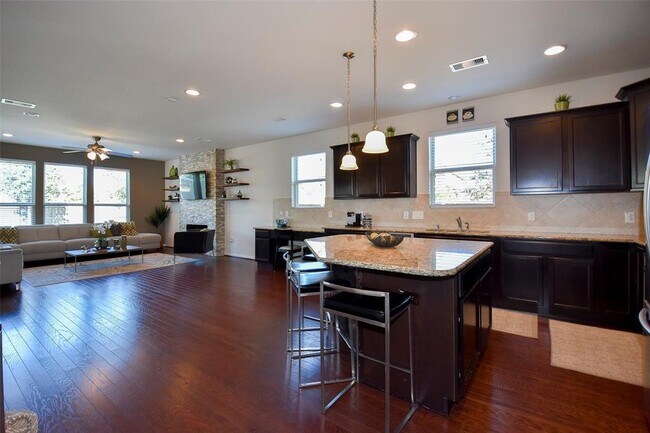 Building Photo - 6427 Addlestone Ridge Ln