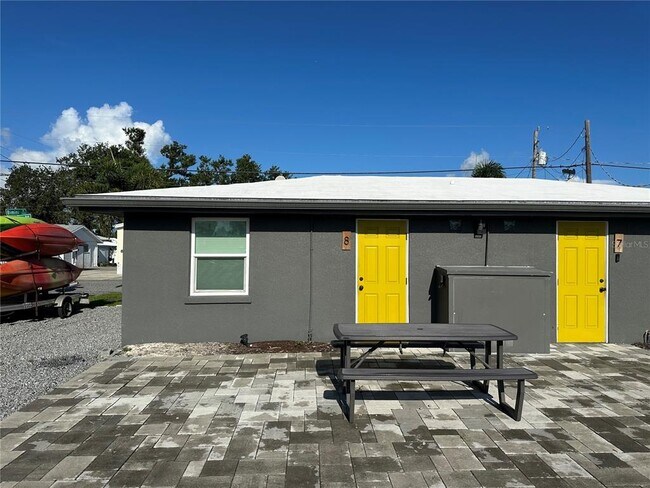 Building Photo - 3412 Clarinda St
