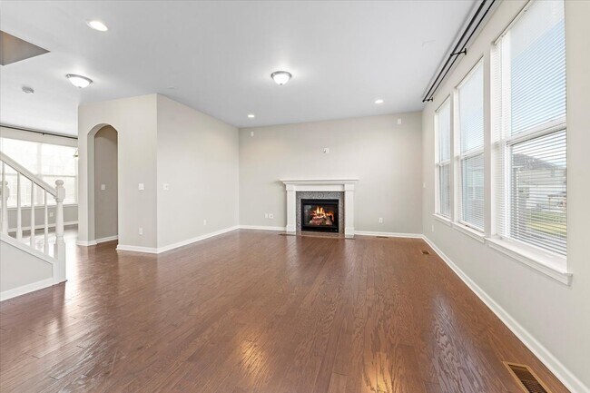 Building Photo - 928 Leafdale Dr