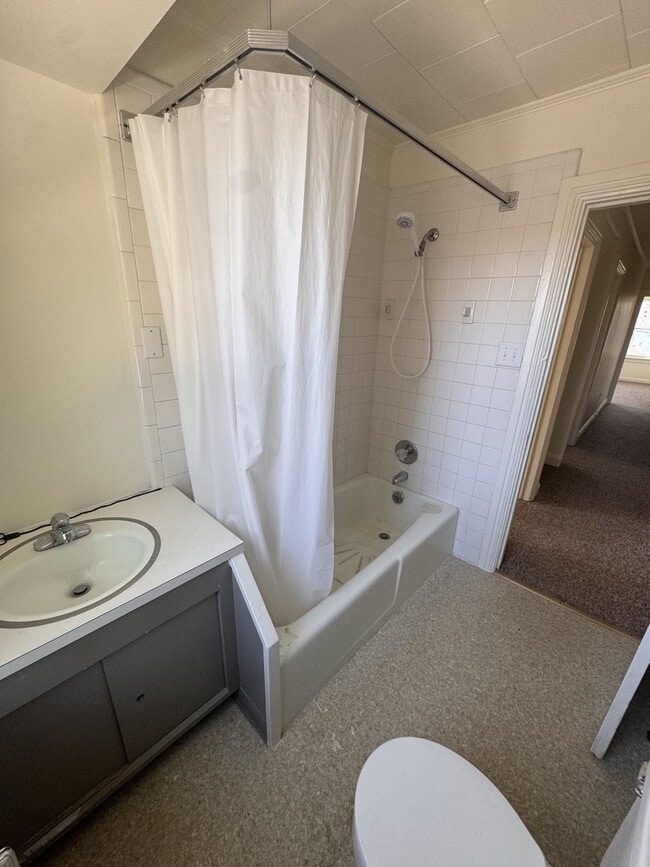 Building Photo - 167 S Hanover St