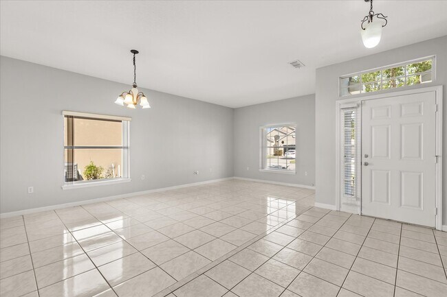 Building Photo - 1000 Vaquero Ln