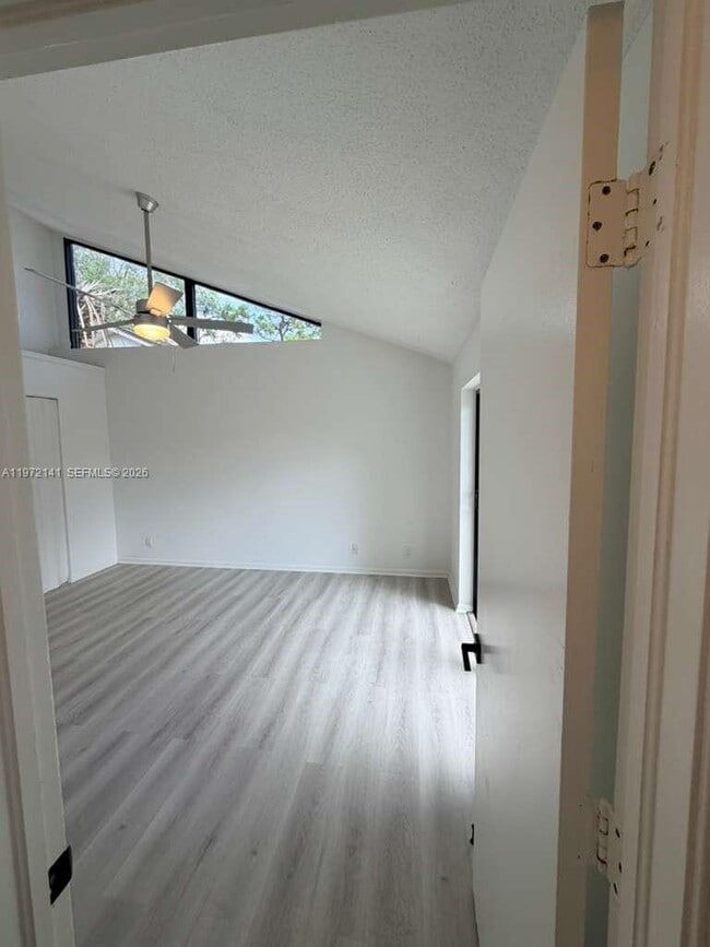 Building Photo - 1350 Periwinkle Pl