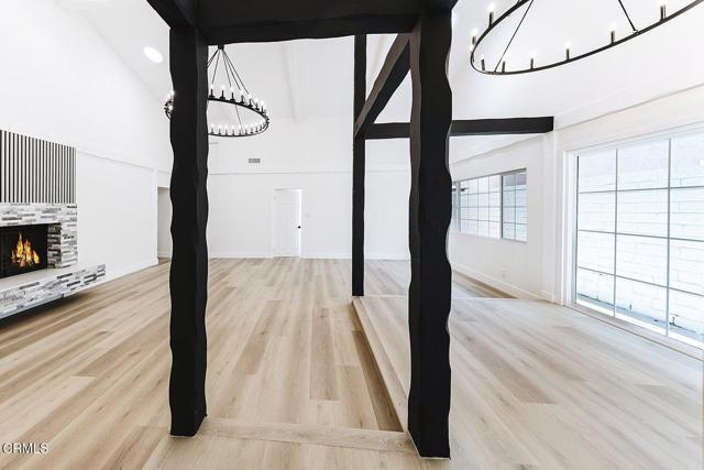 Building Photo - 19314 Valerio St