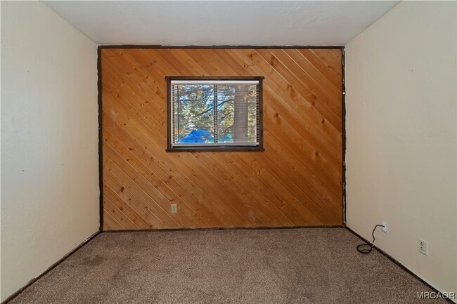 Building Photo - Big Bear City/Erwin Lake Area