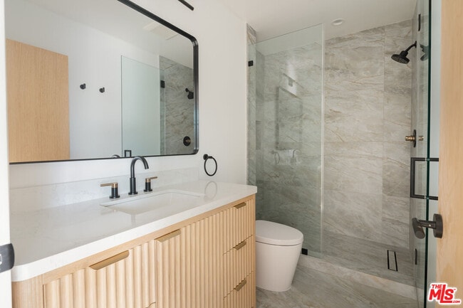 Building Photo - 1931 Sunset Plaza Dr