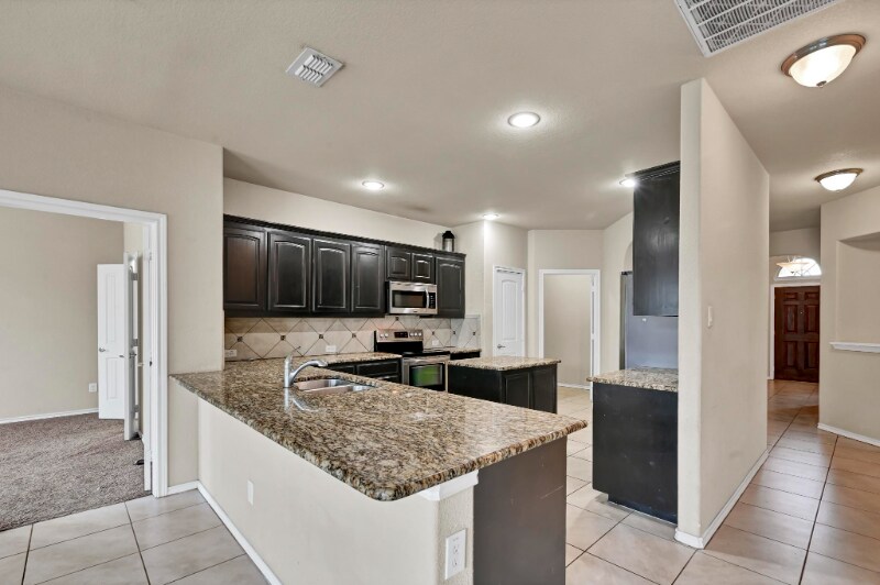 Building Photo - 13324 Palancar Dr