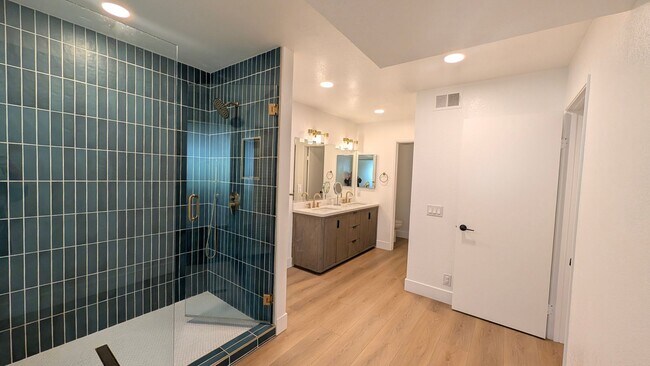 Building Photo - 11485 Cascada Way