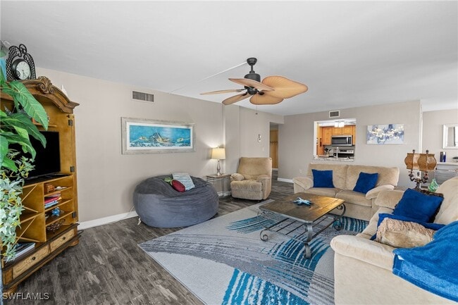 Building Photo - 10420 Gulf Shore Dr