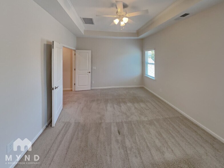 Building Photo - 776 River Park Road