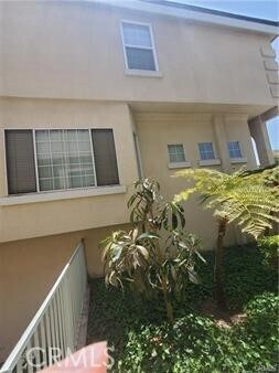 Building Photo - 2825 Plaza del Amo