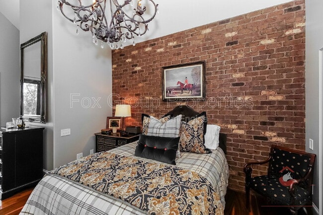 Building Photo - 17120 Belle Isle Dr